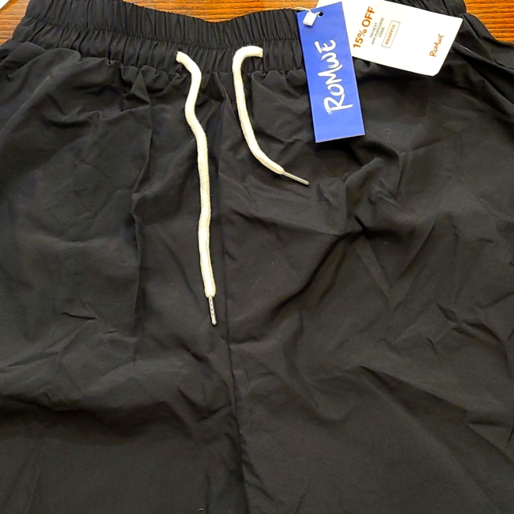 Romwe Shorts, polyester, Medium stretch fit